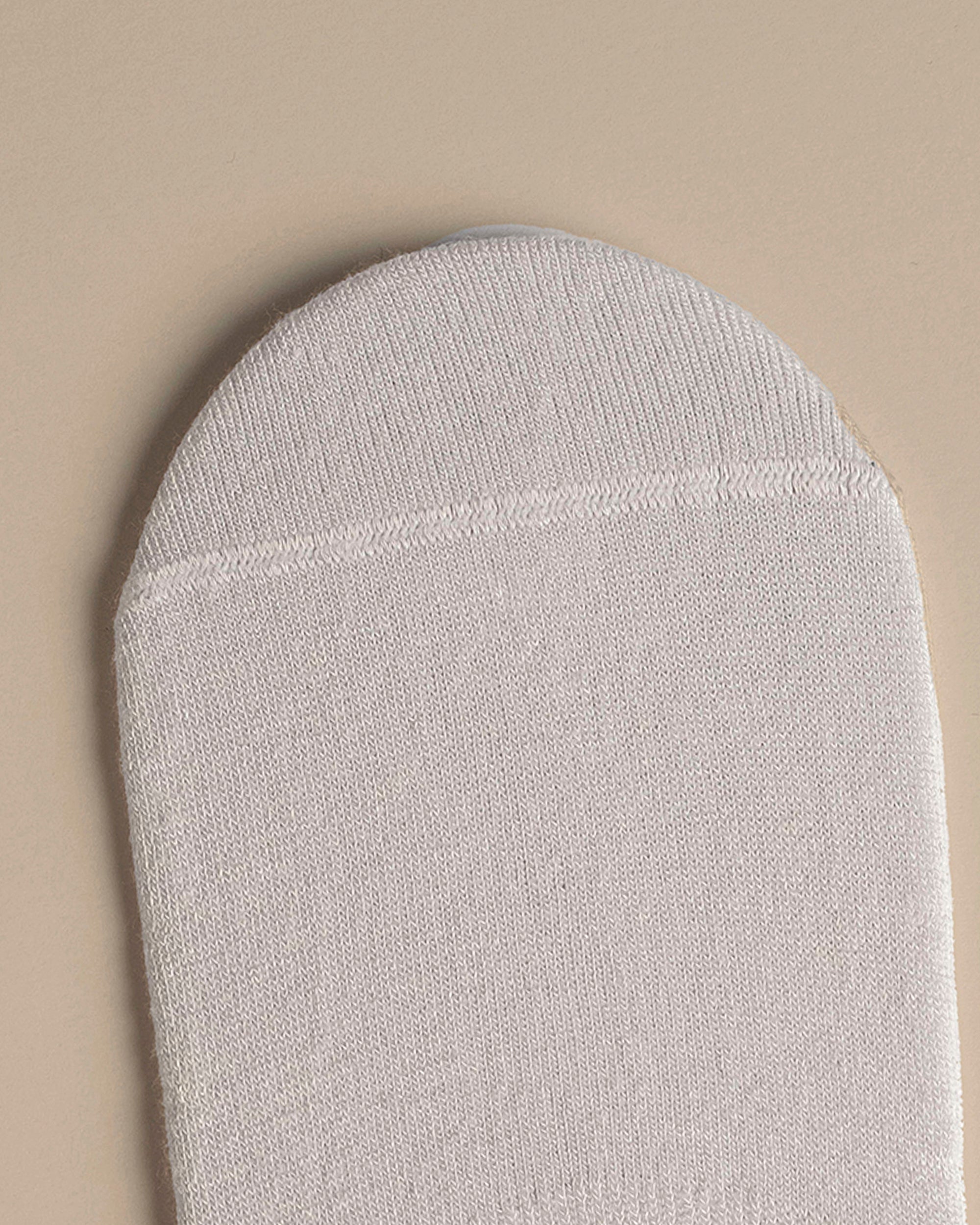Pure White - No-Show