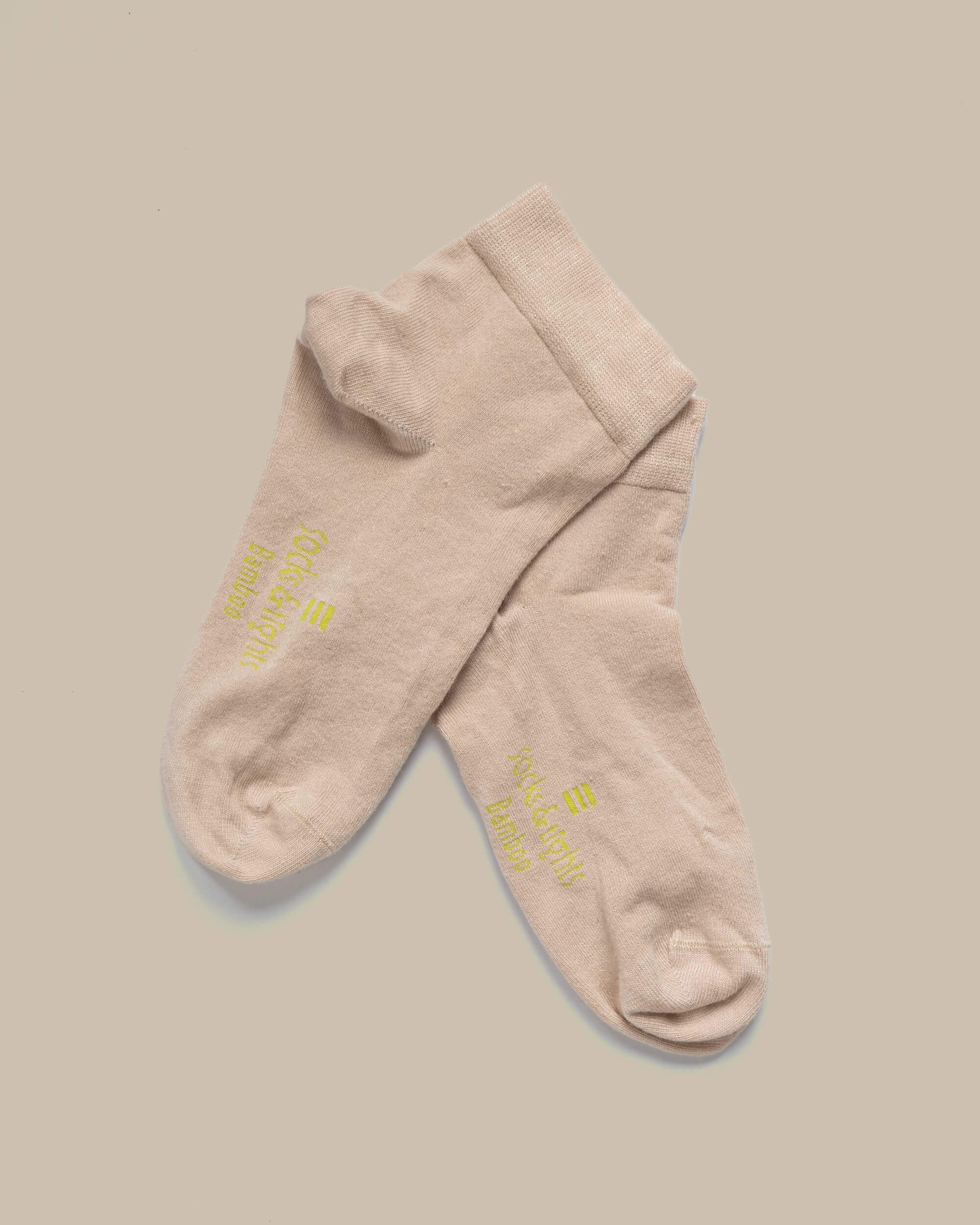 Soft Beige – Quarter